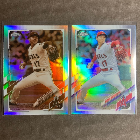 🔥⚾️ RARE* Shohei Ohtani Topps Chrome Refractor Set - Los Angeles Dodgers - Picture 1 of 5